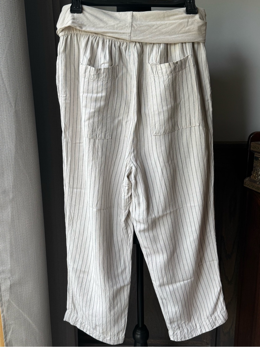 Heihei cream and gray Striped Crop Pants with wide band waist. Medium - Picture 3 of 6